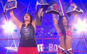 Sasha Banks Wins WWE Raw Women’s Title