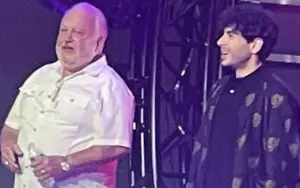 Pro Wrestling Legend Appears Before AEW Dynamite