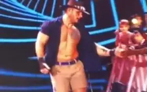 Shane Thorns Debuts New ‘Crocodile Dundee’ Type Gimmick Before WWE SmackDown Shane Thorns Debuts New 'Crocodile Dundee' Type Gimmick Before WWE SmackDown