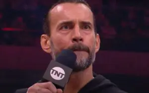 CM Punk Tells Off Autograph Chasers Waiting Outside Airport