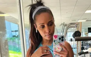 Brandi Rhodes Flaunts Sculpted Abs In New Gym Selfie Photo