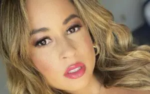 Kayla Braxton Stuns In Revealing Selfie Drop