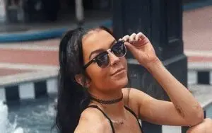 Cora Jade Is Ready For The Races In Short Shorts & Tiny Top