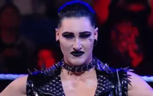 Rhea Ripley Destroys Salty Bald Fan For Giving Her Fashion Advice