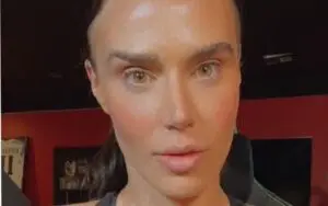 Lana Turns Heads In Revealing Sports Bra Video Drop