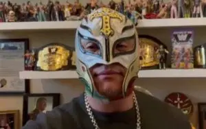 Rey Mysterio Appears During AAA TripleMania XXX