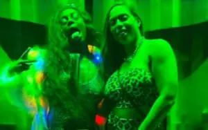 Naomi Hangs Out With Elektra Lopez