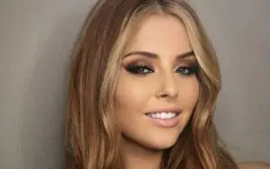 Brandi Lauren Plugs Her OnlyFans Yet Again With Revealing Bra Photo Drop