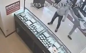 Fan Uses Shawn Michaels' Superkick to Stop Robbery