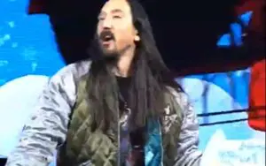 DJ Steve Aoki Unleashes Cake Chaos at 12/27 WWE Live Event DJ Steve Aoki Unleashes Cake Chaos at 12/27 WWE Live Event