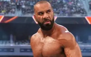 Jinder Mahal Ends Long-Standing 1870-Day Streak at WWE Live Event Jinder Mahal Ends Long-Standing 1870-Day Streak at WWE Live Event