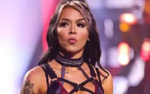 Cora Jade Spotted Wearing Knee Brace After ACL Injury