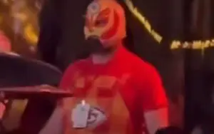 Jason Kelce Rocks Rey Mysterio Mask in Super Bowl Afterparty Dance Jason Kelce Rocks Rey Mysterio Mask in Super Bowl Afterparty Dance