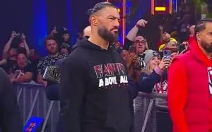 Roman Reigns Brutally Roasted by Fan After 3/22 WWE SmackDown Segment