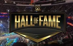 Crowd Thins at Wells Fargo Center After Paul Heyman’s WWE Hall of Fame Induction Crowd Thins at Wells Fargo Center After Paul Heyman's WWE Hall of Fame Induction