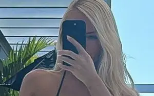 Ex-WWE Star Summer Rae Radiates Confidence for Miami Swim Week Castings in Selfie Drop