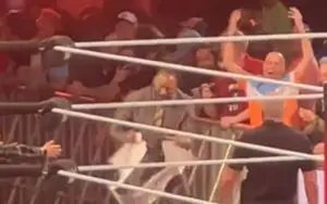Booker T Rips Up Joe Hendry Fan Sign at 2024 NXT Heatwave