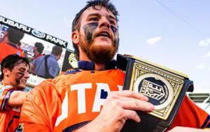 WWE Presents Custom Titles to Utah Archers for PLL Championship Win