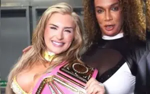 Nia Jax Steals Fan’s Customized Pink WWE Women’s Title for Tiffany Stratton at Live Event