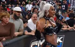 Jade Cargill Has Surprising Reaction to Viral Photo of Fans Checking Her Out on SmackDown