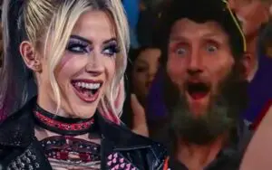 Alexa Bliss Reacts to Viral Fan Photo From WWE SmackDown Return Alexa Bliss Reacts to Viral Fan Photo From WWE SmackDown Return