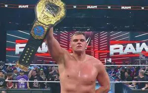 GUNTHER Wins Back World Heavyweight Title on RAW With Vicious Sleeper Hold