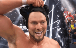 Lexis King Uses Dirty Tricks To Win Blindfold Match During 8/26 WWE NXT