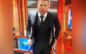 The Miz Mocks Seth Rollins With Fake Injury Stunt