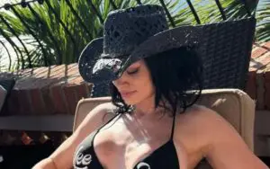 Former AEW Star Saraya Stuns in Bikini While Vacationing in Mexico With Friends