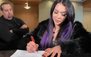 Elayna Black Officially Signs with TNA Wrestling