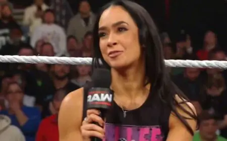 AJ Lee Returns During 2/9 WWE RAW For Women's IC Title Match At Elimination Chamber