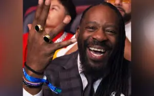 Booker T Makes Surprise Appearance at UFC Houston