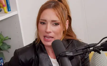 Becky Lynch Calls Out Grown Men for Yelling at Her as a Babyface Becky Lynch Calls Out Grown Men for Yelling at Her as a Babyface