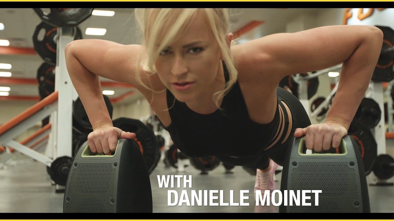 Former WWE Superstar Summer Rae Featured In New Commercial