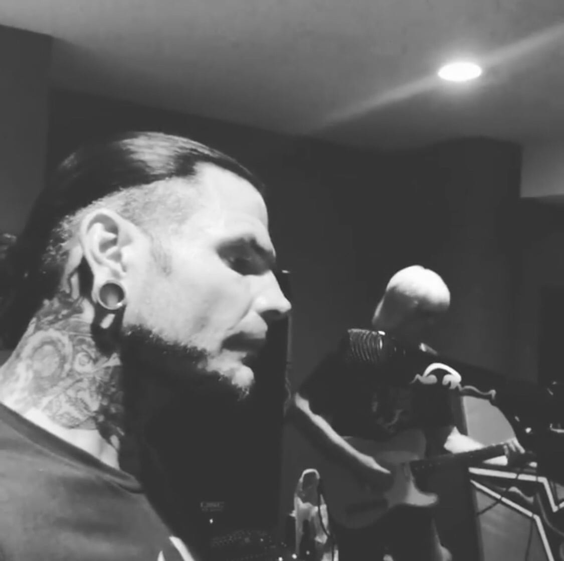 Watch Jeff Hardy Sing Alternative Version Of His Theme Song