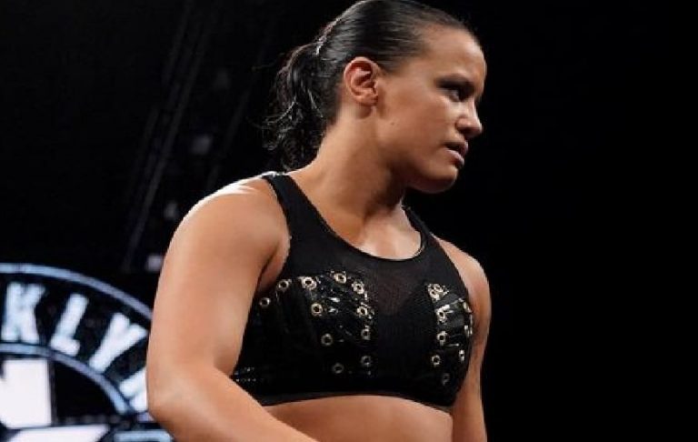Shayna Baszler Encourages Fan To Divorce His Wife