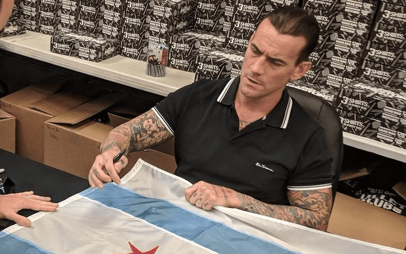 CM Punk Reacts to Appearing at Chicago Meet & Greet