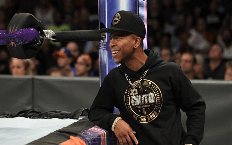 Lio Rush Claims He Will Save Noam Dar’s Fans