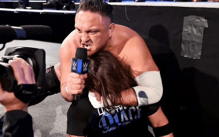 Samoa Joe Enjoys Smelling AJ Styles’ Hair When He’s In The Coquina Clutch