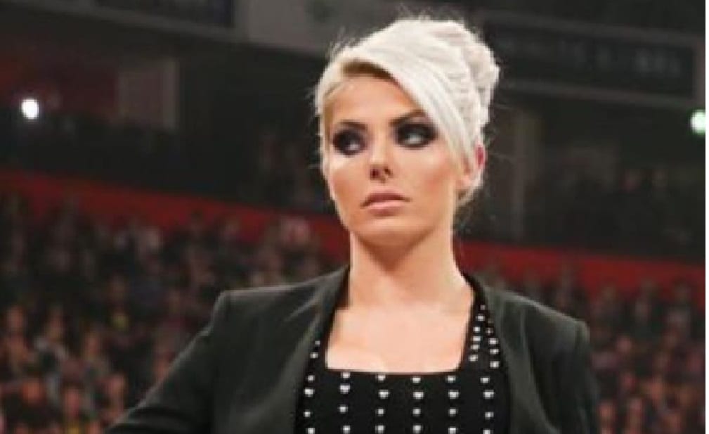 Alexa Bliss Reportedly Suffering From Multiple Concussions In WWE