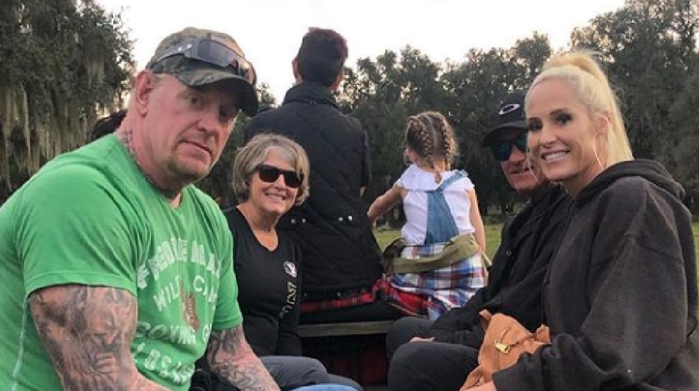 The Undertaker & Michelle McCool Go On Old Fashioned Country Vacation