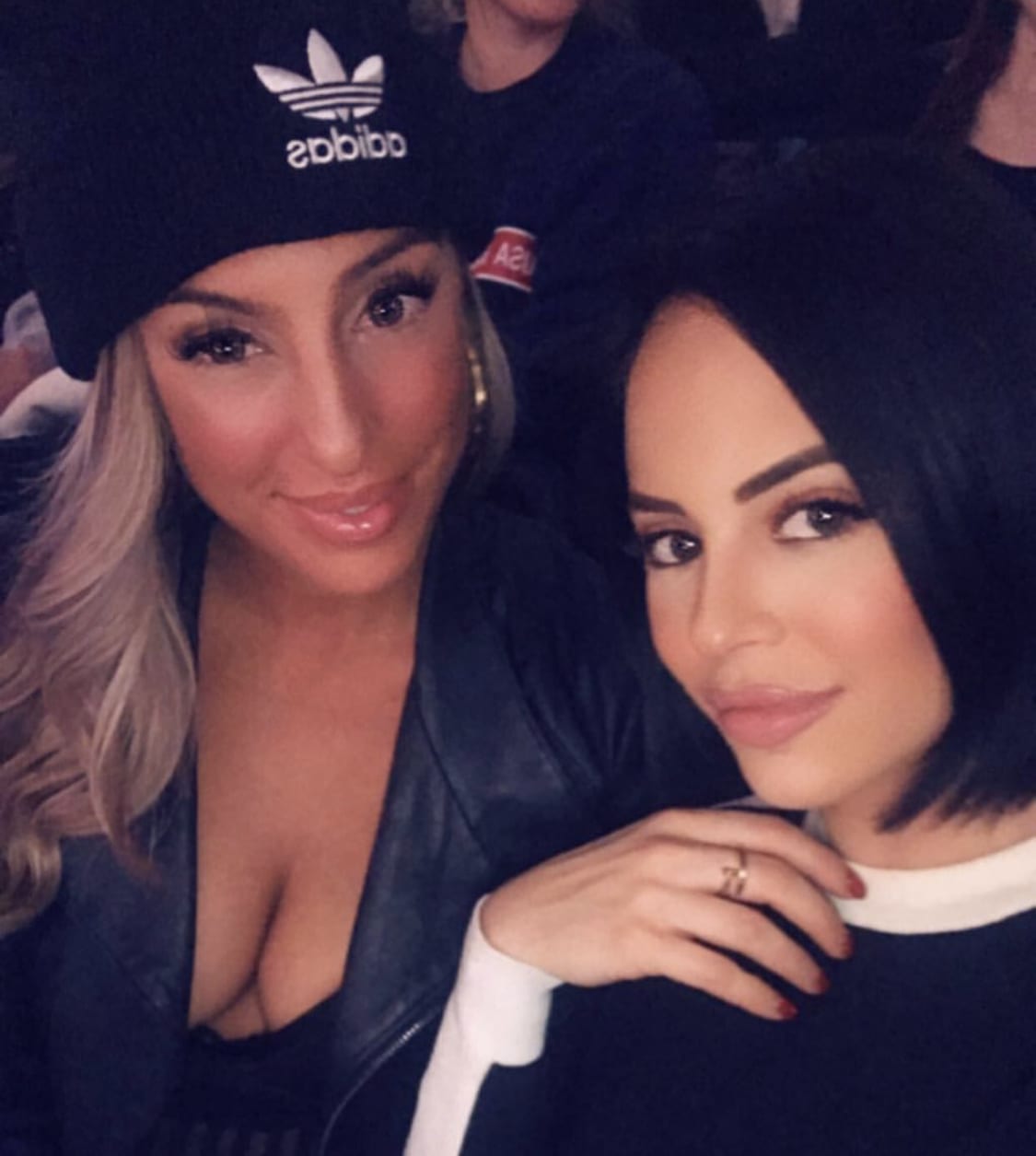 Charly Caruso & Girlfriend Get Good Seats At Brooklyn Nets Game