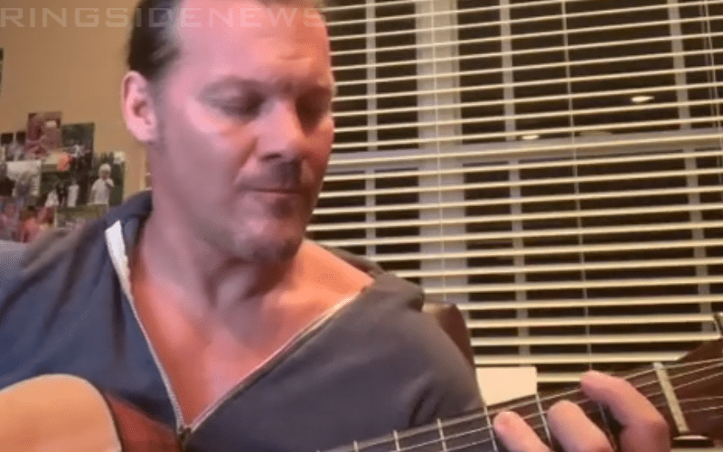 Chris Jericho Serenades Fans On Guitar With Beatles Cover