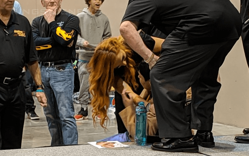 Becky Lynch Springs To Action & Helps Fan Having Seizure At Appearance