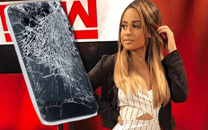 Kayla Braxton Is Bad At Owning A Cell Phone