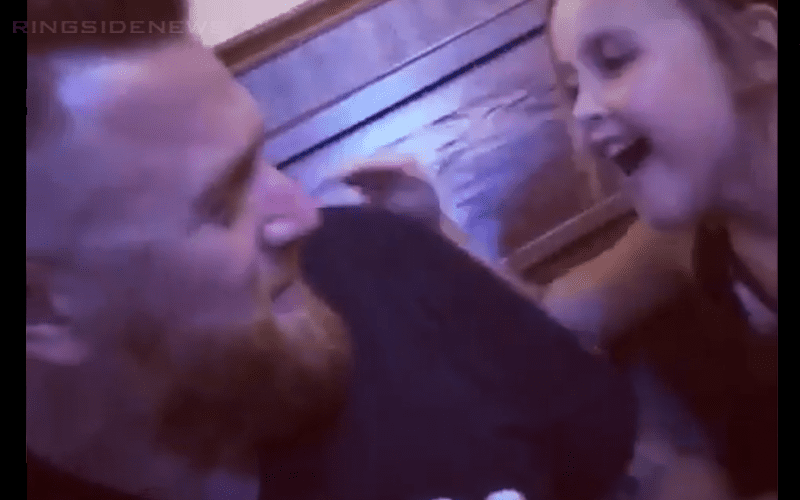 Heath Slater’s Daughter Won’t Stop Beating Him In Public