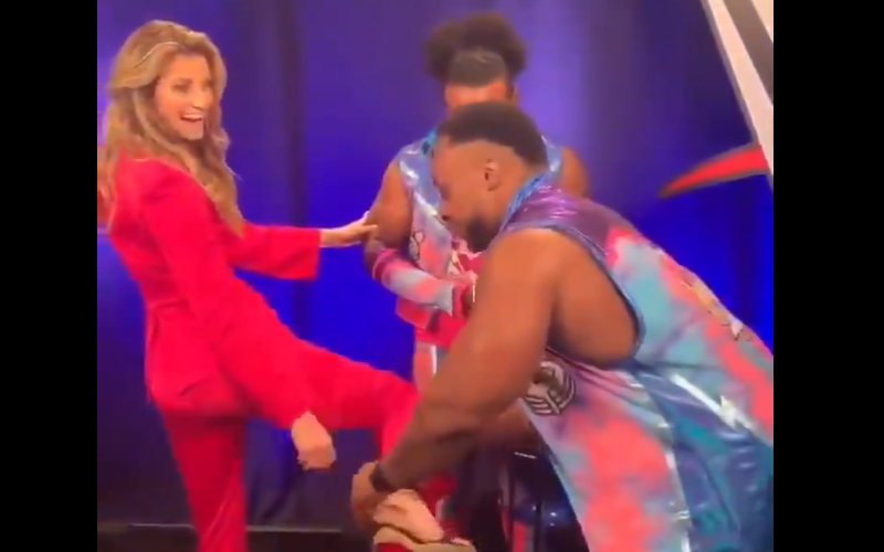 WWE Made Erin Andrews Take Off Her Shoes To Interview The New Day