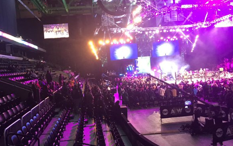 Crowd Shots During AEW Dynamite They’re Not Showing On TNT