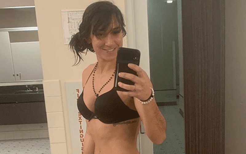 Kylie Rae Reveals Mental Health Issues Including Eating Disorder & Anxiety