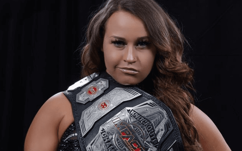 Jordynne Grace Informs Fan’s Employer They Are Using Company Time To